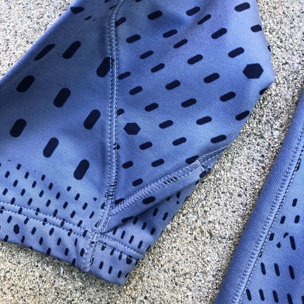 UNDER ARMOUR Fitted Shirt Women's LARGE Geometric Long Sleeve Moisture Wicking - Picture 6 of 10